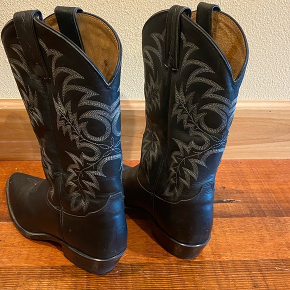 Men’s TONY LAMA WESTERN BOOTS, black stallion leather, 7920, size 9-1/2 D - Picture 6 of 12